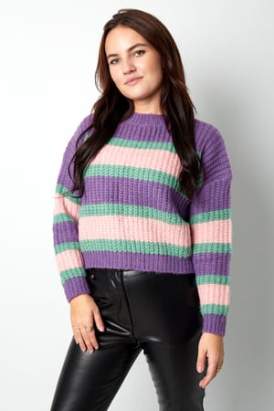 Gestrickter dreifarbiger Pullover mit Streifen – Orange-Rosa h5 Bild3